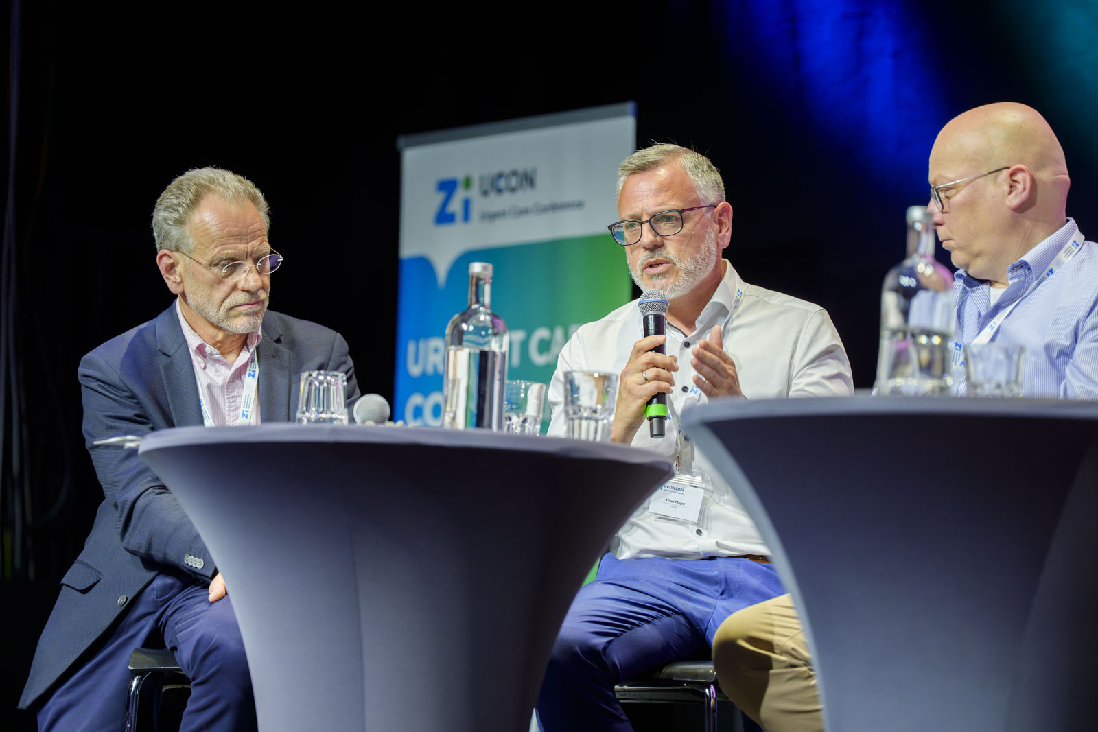 Klaus Meyer während seines Wortbeitrags in Panel 1.