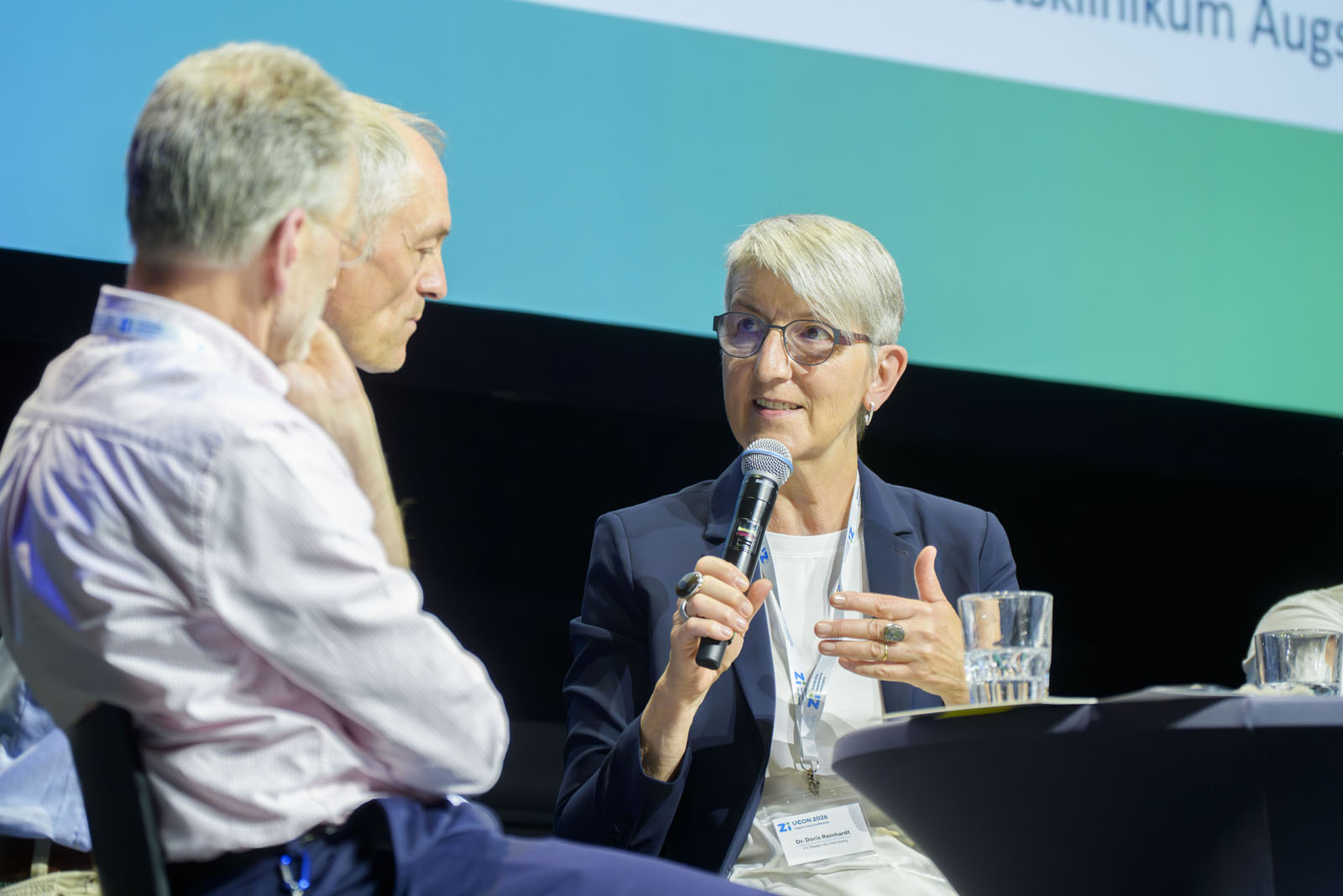 Dr. Doris Reinhardt während ihres Wortbeitrags im Panel INZ.