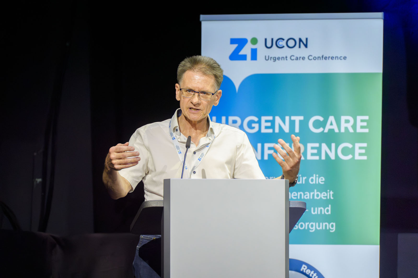 Dr. Christian Pfeiffer während seines Impulsvortrags.