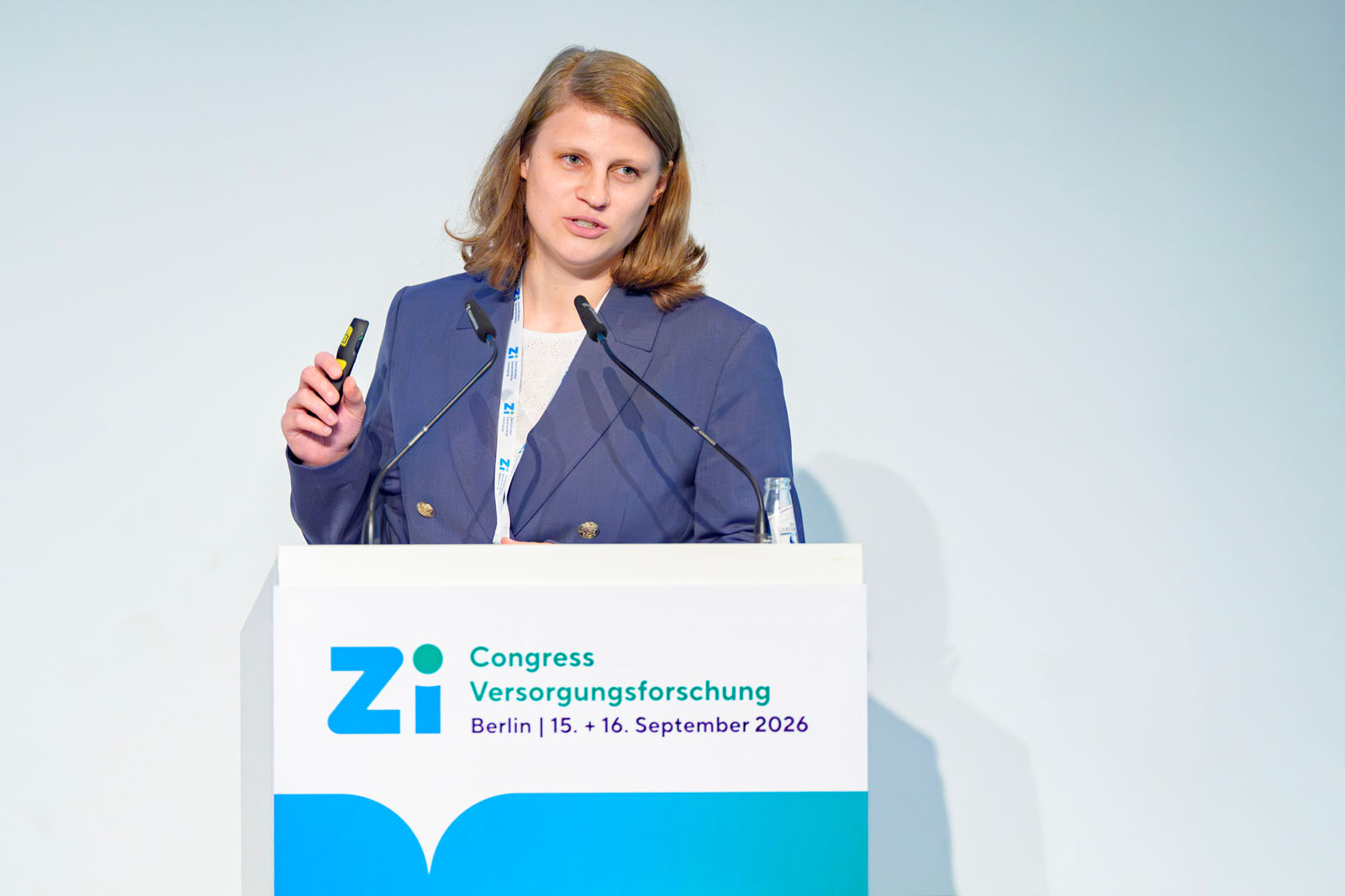 Dr. Anna Müller während ihres Vortrages.