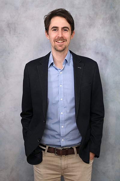 Dr. Julian Schmied Das Bild zeigt Dr. Julian Schmied.